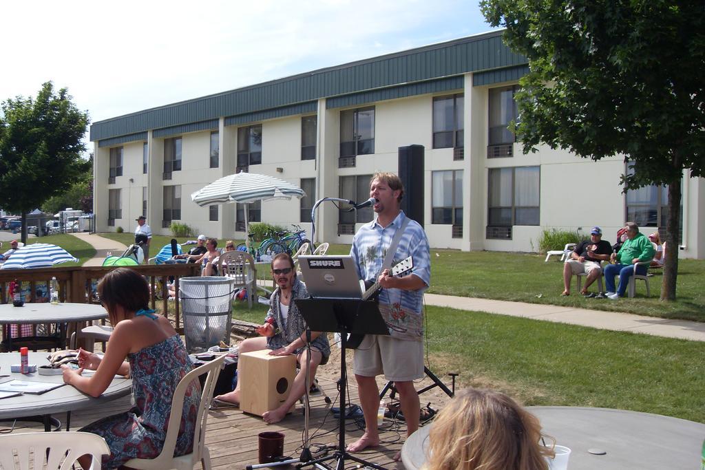 Tawas Bay Beach Resort & Conference Center East Tawas Extérieur photo