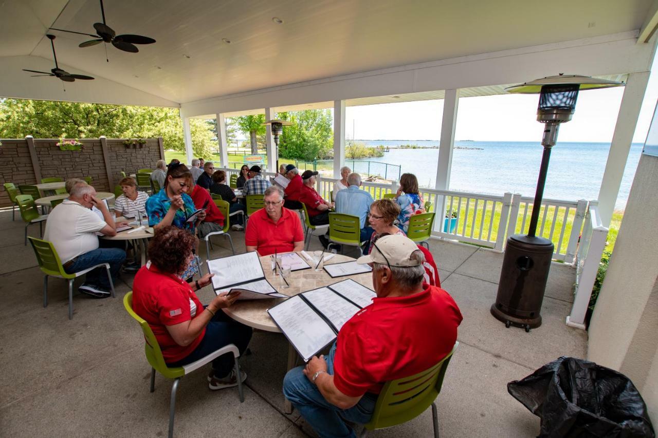 Tawas Bay Beach Resort & Conference Center East Tawas Extérieur photo
